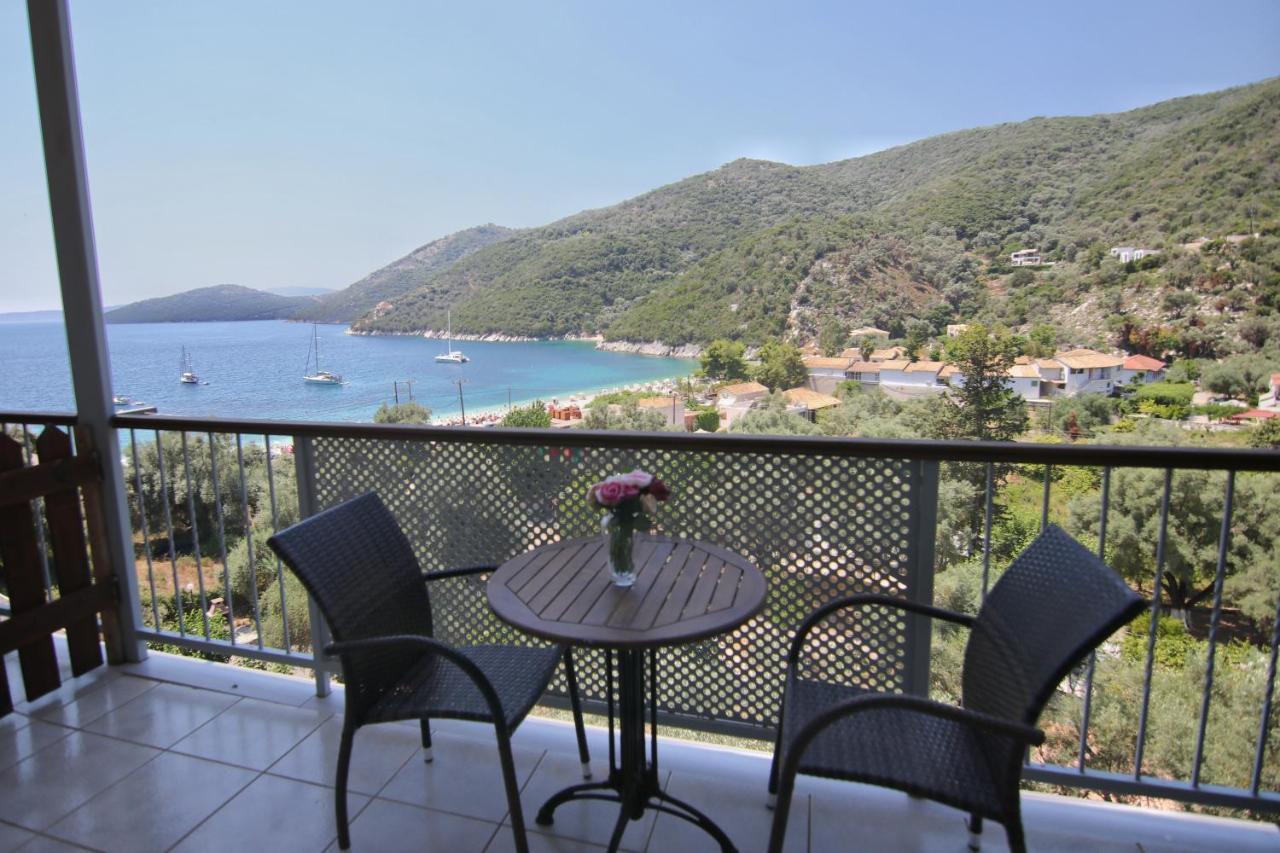 Poros Beach Studios Exterior photo