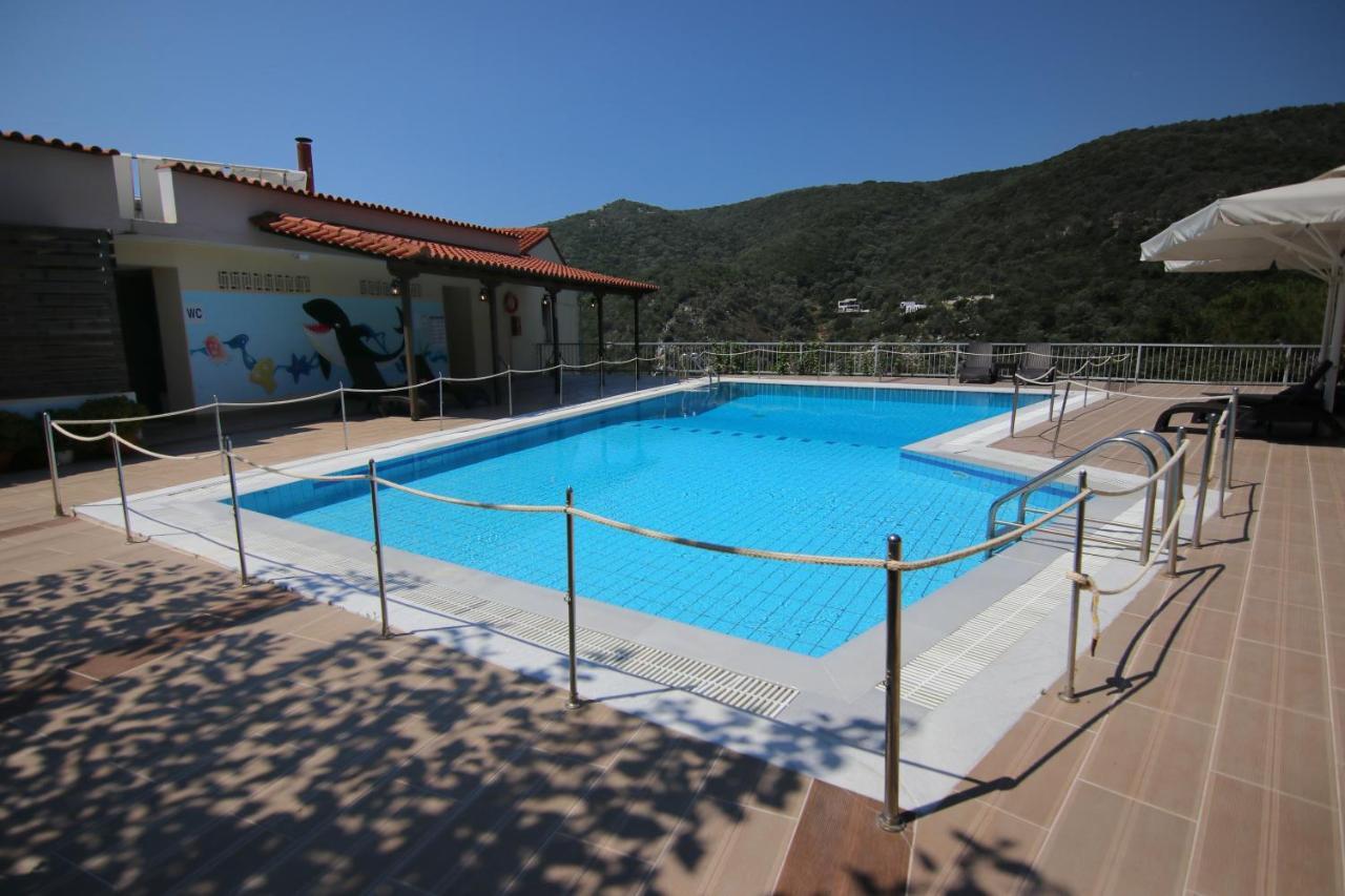 Poros Beach Studios Exterior photo