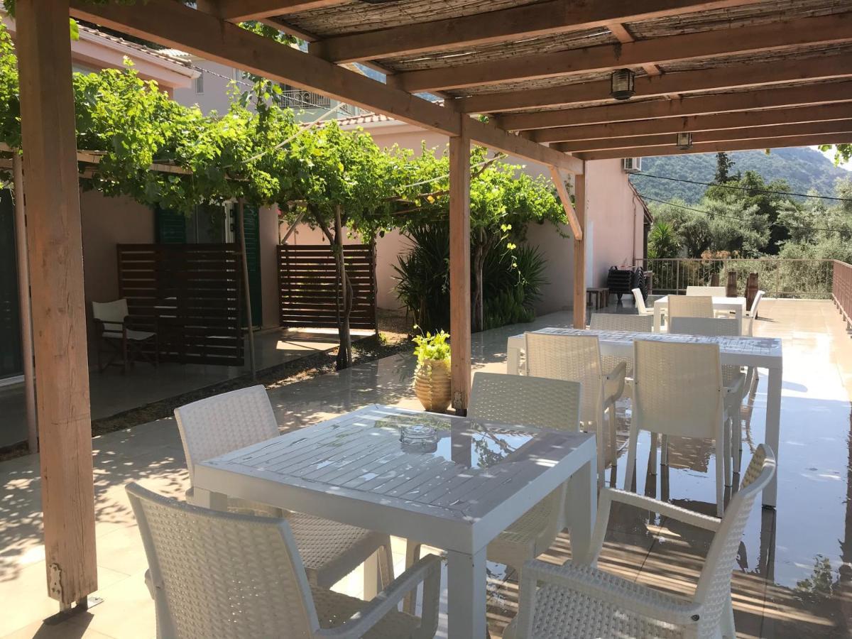 Poros Beach Studios Exterior photo