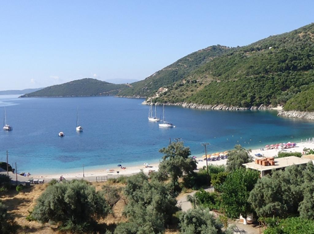 Poros Beach Studios Exterior photo