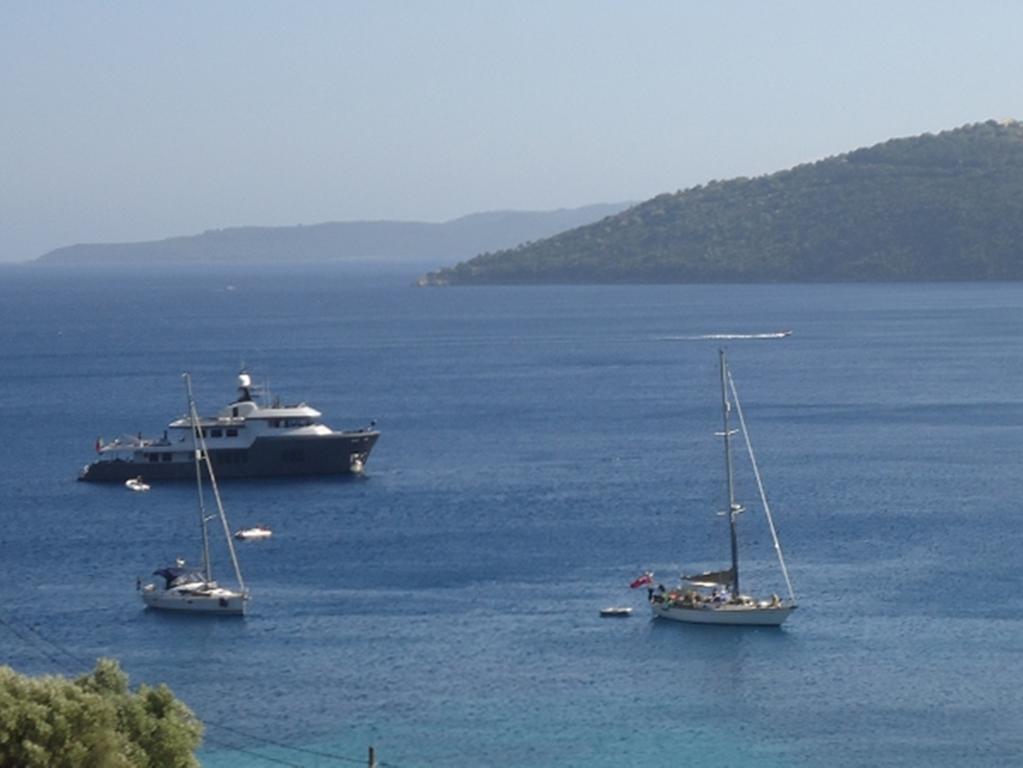 Poros Beach Studios Exterior photo