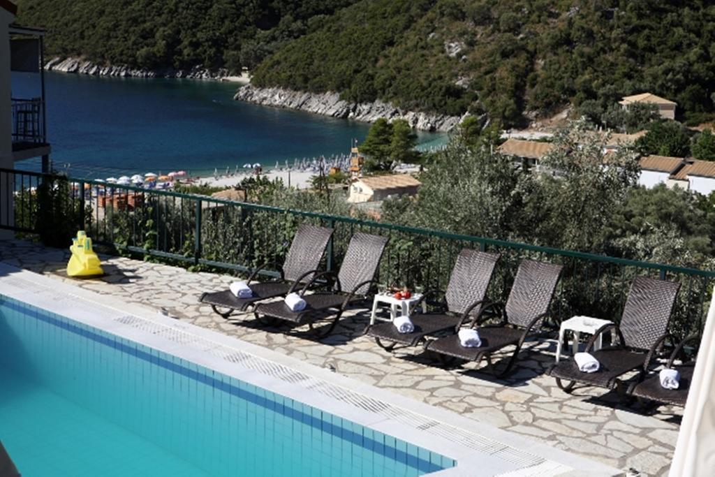 Poros Beach Studios Exterior photo