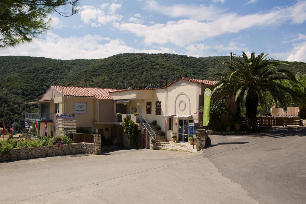 Poros Beach Studios Exterior photo