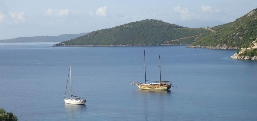 Poros Beach Studios Exterior photo